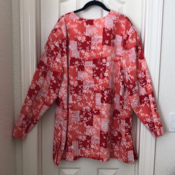 Susan Graver Woman’s Orange Blouse Size 3X - Picture 2 of 5